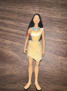Vintage Disney Pocahontas 5” Action Figure Pocahontas 1995 With Skirt - Picture 1 of 6