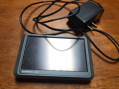 Garmin NUVI GPS 200W GPS Bundle/charger. Free Shipping - Image 1 of 4