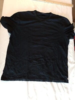 Camiseta masculina manga curta tamanho GG preta 21353 próximo - Imagem 1 de 4