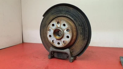 AUDI Q3 BUJE TRASERO LADO DEL PASAJERO LADO CERCANO LH 2017 2,0 L GASOLINA Foto 1 de 4