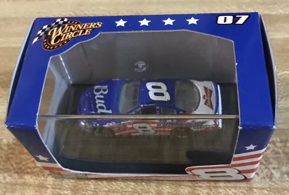 1 87 Winners Circle 2007 #8 Budweiser Stars and Stripes Case Dale Earnhardt Jr