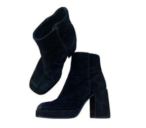 Vintage 90s Chunky leather boots size 5 Black Suede square toe Block Heel - Picture 1 of 5
