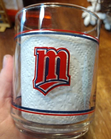 Minnesota Twins MLB Baseball 76 Motor Oil-12 oz Glass Low Ball cocktail Cover