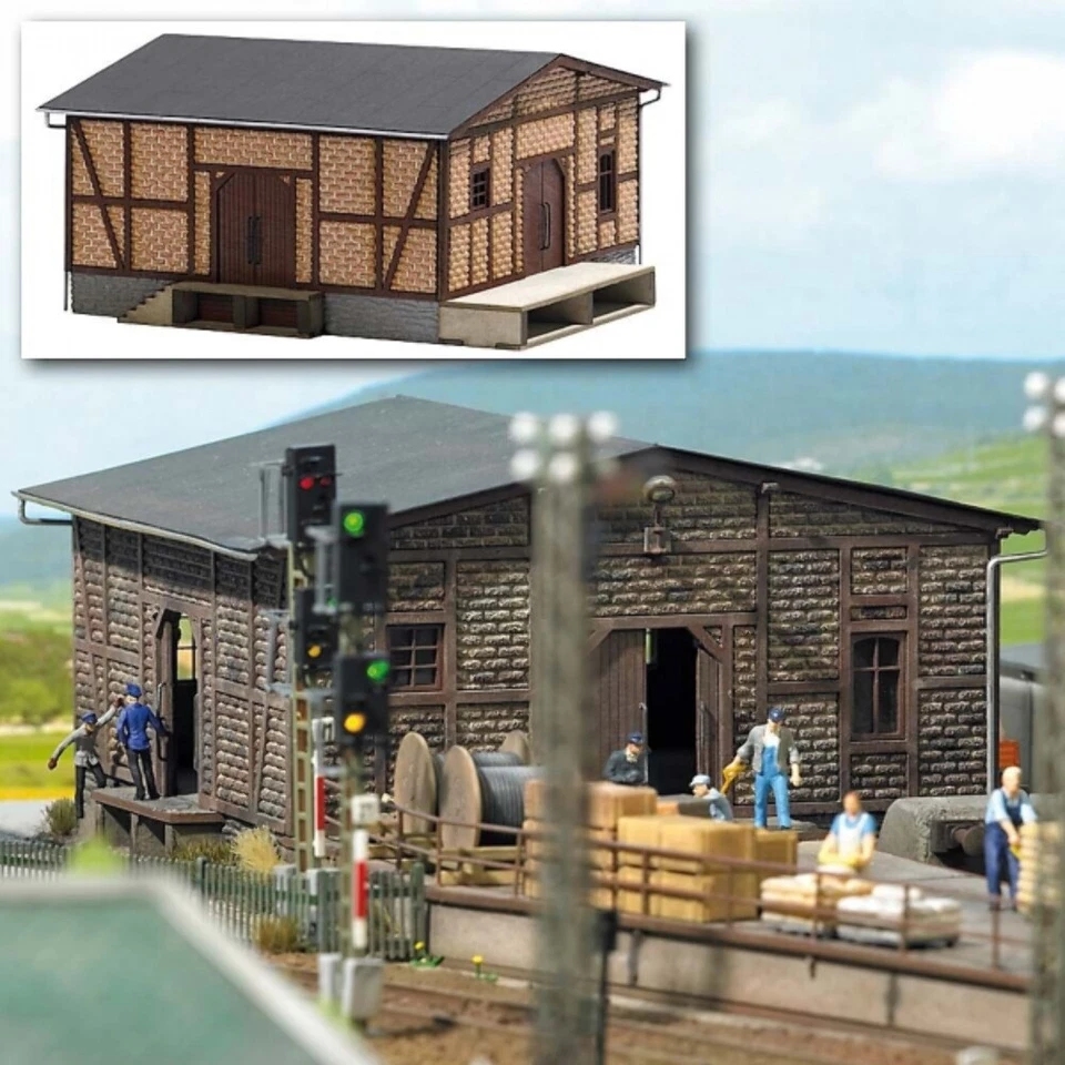 Busch 1422 FREIGHT SHED scale H0 - Image 1 of 1