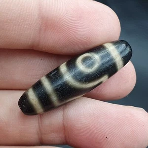 Ágata tibetana indo del Himalaya AA 2 ojos líneas cuentas patrones únicos amuleto Dzi - Imagen 1 de 12