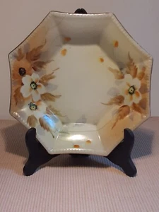 Vtg Yanagi NIPPON Hand Painted Gold Brown Black White Floral Hexagon Plate  - Picture 1 of 8