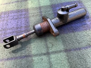 Saab 900 Classic Clutch Master - Picture 1 of 5