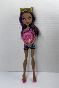 Monster High Doll Gloom Beach Clawdeen Frisbee Schwarz Gummizüge - Bild 1 von 9