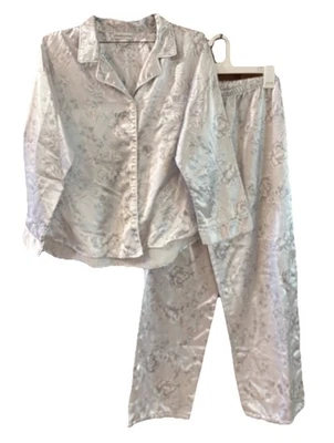 Juego de pijama Miss Elaine plateado/gris sedoso/satinado - talla grande Foto 1 de 3