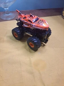 Hot Wheels New Bright 1:24 Scale Tiger Shark Monster Truck - Picture 1 of 15