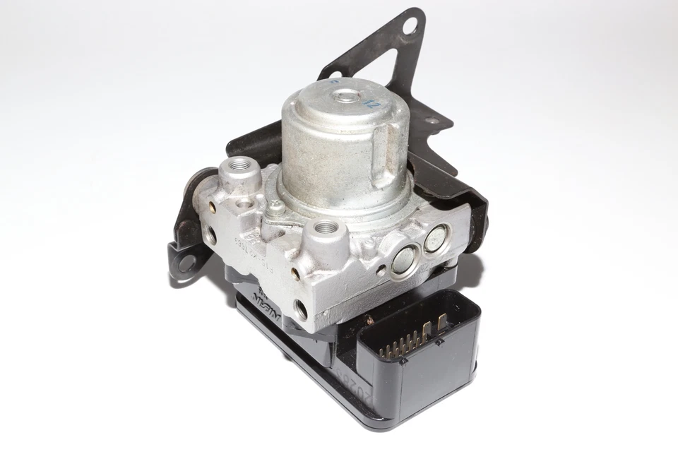 Módulo de unidad de bomba ABS Triumph Sprint St 1050 2007 fabricante de equipos originales  Foto 1 de 4