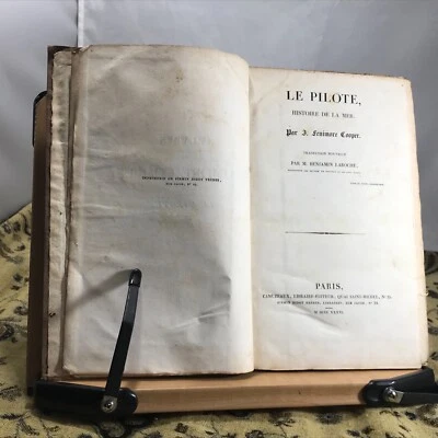 1836 Le Pilote, Histoire De La Mer - Early Fenimore Cooper Translation - Cloth  - Image 1 of 4