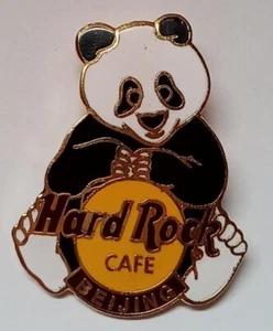 BEIJING CHINA HARD ROCK CAFE PIN 90er Panda BÄR GELB Logo  - Bild 1 von 7