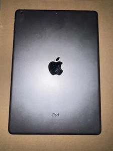 Apple iPad Air 1st Gen. 16GB Wi-Fi 9.7in - Space Grey *FAULTY/READ DESC* - Picture 1 of 3