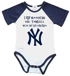 Conjunto Body Jersey Watching With Grandma Yankees - Imagen 1 de 2