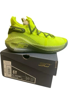 Steph Curry Under Armour 6 GS High-Vis Yellow Basketball Shoes Size 6 Youth Box - Picture 1 of 5
