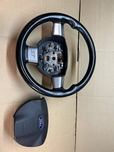 FORD FOCUS ST 225 STEERING WHEEL MK2 2010 FACE LIFT 3 DOOR GOOD CONDITION - Picture 1 of 11