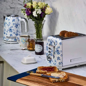 Laura Ashley 1.7L Jug Kettle and 2 Slice Toaster Combo China Rose - Picture 1 of 3