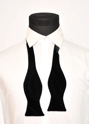 Mens FERUCCI Oversized Self Tie Bow - Black Velvet Bowtie, Mens big bow tie - Image 1 of 4