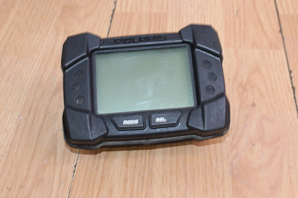 Polaris Sportsman 850 XP 2009 dirección asistida eléctrica velocímetro 2.280 millas Foto 1 de 4