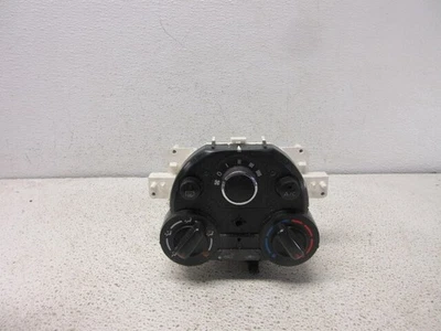 Unidad de control de temperatura aire acondicionado térmico Micra Versa 2015-2019 OEM LKQ Foto 1 de 4