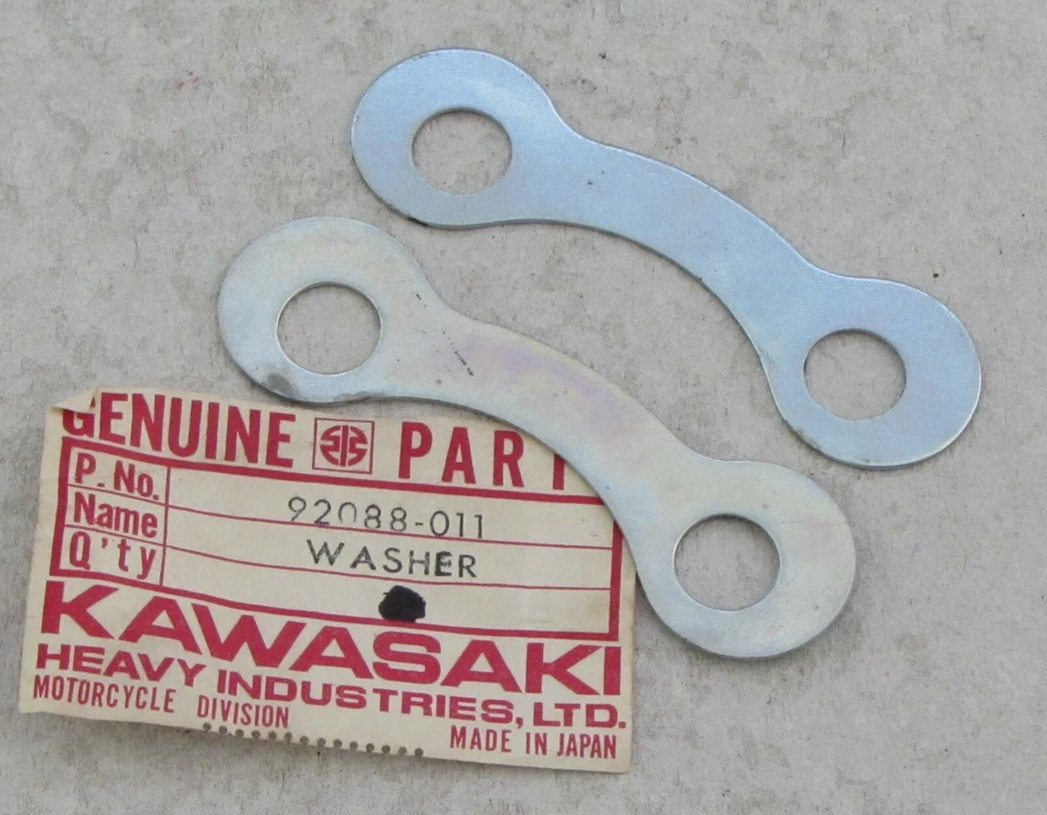 Arandelas de bloqueo de buje trasero Kawasaki (juego de 2) para KE100 G5 G3SS G3TR G4TR KV100  Foto 1 de 1