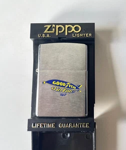 Antiguo logotipo de mechero de gasolina ZIPPO 1998: GOOD YEAR #1 IN TIRES orig. Caja buen estado - Imagen 1 de 7