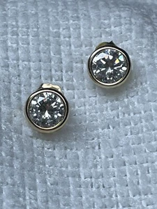 PENDIENTES DE TACHUELAS DE ORO AMARILLO 14K 6 mm CZ - Imagen 1 de 8