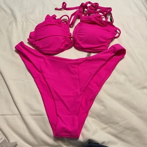 01051-5 NEW Zaful Pink Ruffle Bikini Set size 8 - Picture 1 of 3