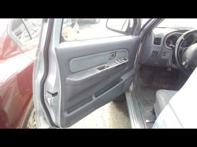 XTERRA    2002 Front Door Trim Panel 29265284 - Image 1 of 4