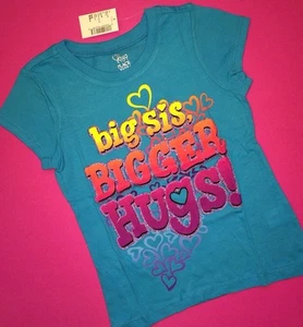 *NEW! "Big Sis Bigger Hugs!" Girls Sister Graphic Shirt 4 xs 7-8 M 14 XL Gift! - Picture 1 of 3