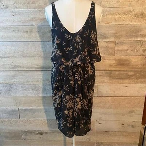 Aritzia T. Babaton women’s silk floral  dress in size small - Picture 1 of 7