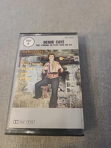Denis Côté Tout L'monde En Place Pour Un Set MV21 Cassette - Picture 1 of 2