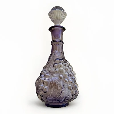 Botella jarra de vidrio púrpura fruta uva imperial MCM de colección con tapón 12,5" T Foto 1 de 4