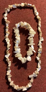 LOVELY WHITE MIX NECKLACE AND BRACELET SET EXC. COND. - Picture 1 of 1