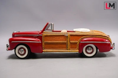 Signature 1:18 1946 Ford Sportsman | Q-028 - Bild 1 von 4