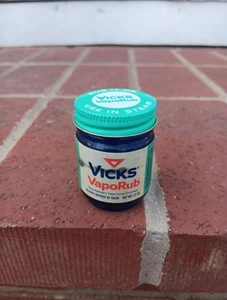VICKS VapoRub Vintage Cobalt Blue Glass Metal Cap 3.1 Oz - Picture 1 of 5