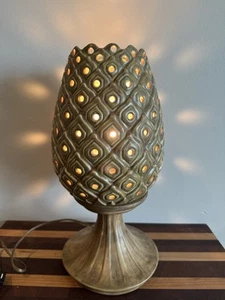 ~Vintage Pineapple/Egg Tv Light Ceramic Nice!! - Picture 1 of 11