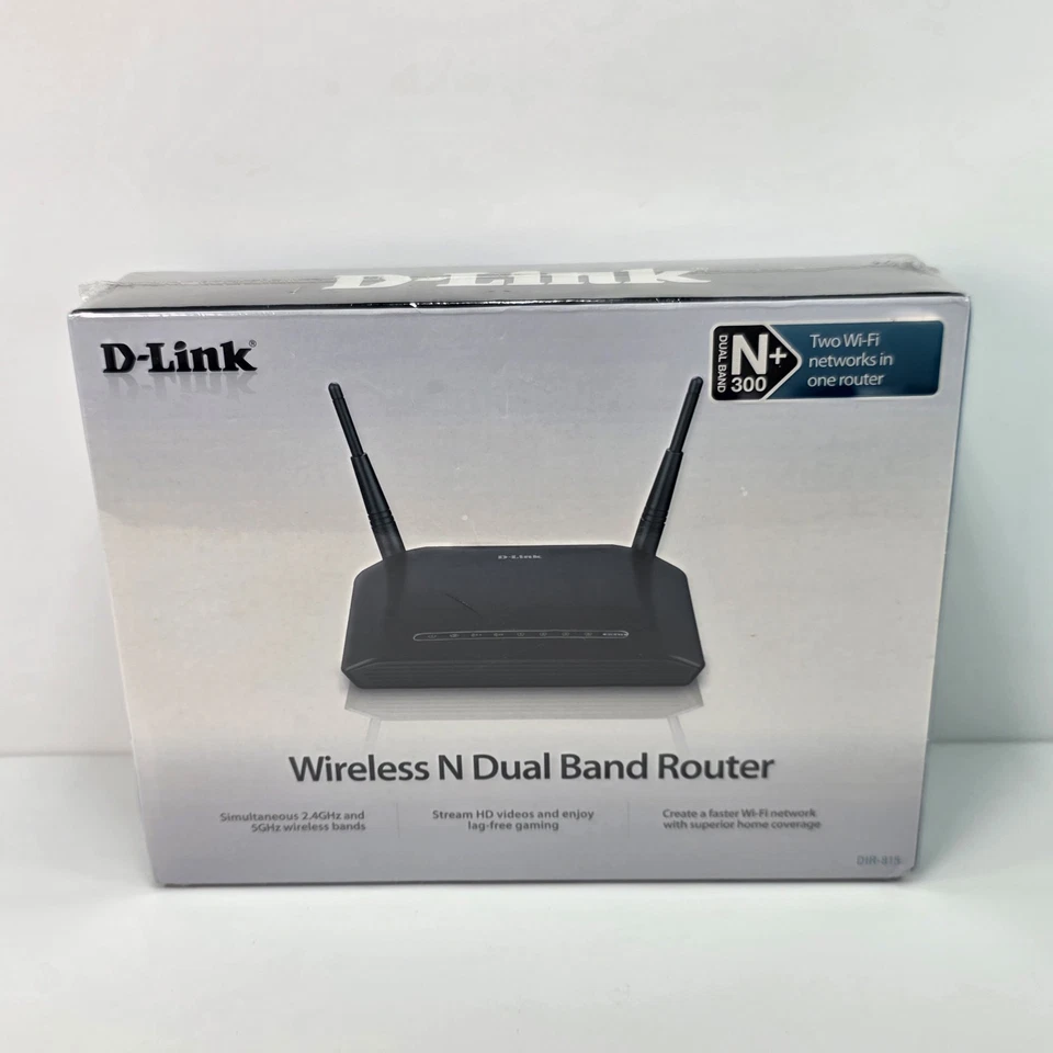 D-Link DIR-815 300 Mbps 4-Port 10/100 Wireless N Dual Band Router NIB! New - Image 1 of 4