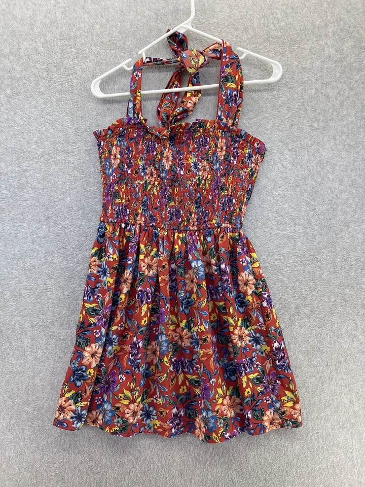 Vestido para mujer Band of Gypsies Collective halter calado floral rojo pliegues medianos Foto 1 de 4