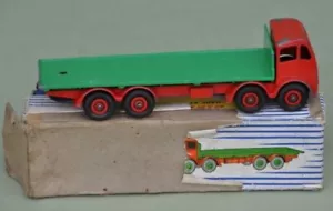 Dinky 902 Foden Flat Truck. Red Cab, Green Flatbed. Boxed - Picture 1 of 10