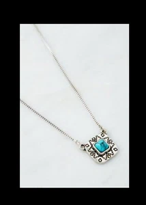 URBAN OUTFITTERS NECKLACE Silver Blue Stone Square STOCKING FILLER ❤️ BNWT - Picture 1 of 7