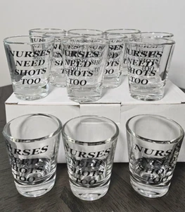 12er Pack Glas Shots 1,5 oz KRANKENSCHWESTERN BRAUCHEN AUCH SHOTS, klare Gläser Shots - Bild 1 von 5