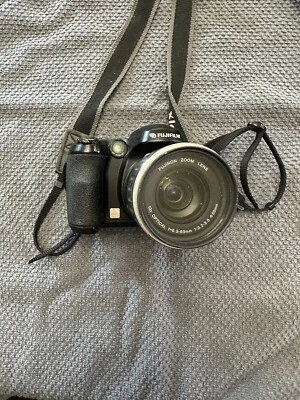 Fujifilm FinePix S Series S5200 5.1MP Digital Camera - Black - Image 1 of 4