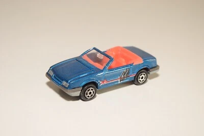 V 1:59 MAJORETTE 227 FORD MUSTANG CONVERTIBILE BLU METALLIZZATO OTTIME CONDIZ... - Immagine 1 di 4