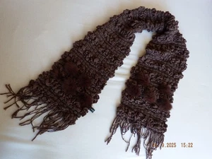 großer Schal / Stola / Halstuch  mit Fransen und Pompoms - Bild 1 von 4