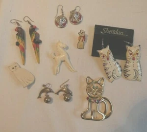 Animal Pins and Earring:    Dolphins, Cats, Horse ,Parrots ,   Alabama Elephant - Picture 1 of 10