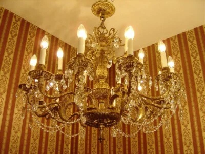 LARGE ANTIQUE CHANDELIER BRASS CRYSTAL 18 LAMP LIGHTS CEILING LIGHTINGS Ø 35" - Image 1 of 4