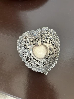 Plato de caramelo de plata esterlina Chantilly by Gorham en forma de corazón #4300 (#0324) Foto 1 de 2