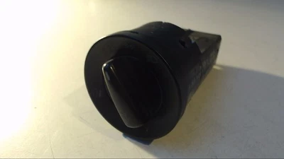 Lichtschalter Schalter 3B0941531B VW Passat 1.9 TDI Bj 1997 3 B 2025790 - Bild 1 von 4